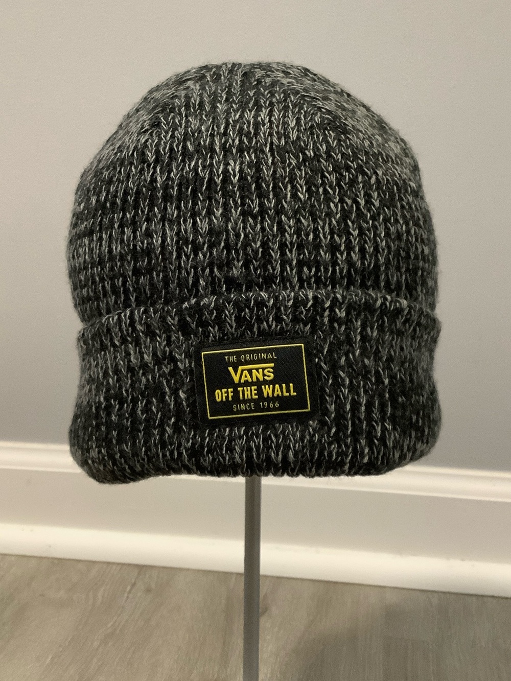 Vans black & grey knit beanie hat